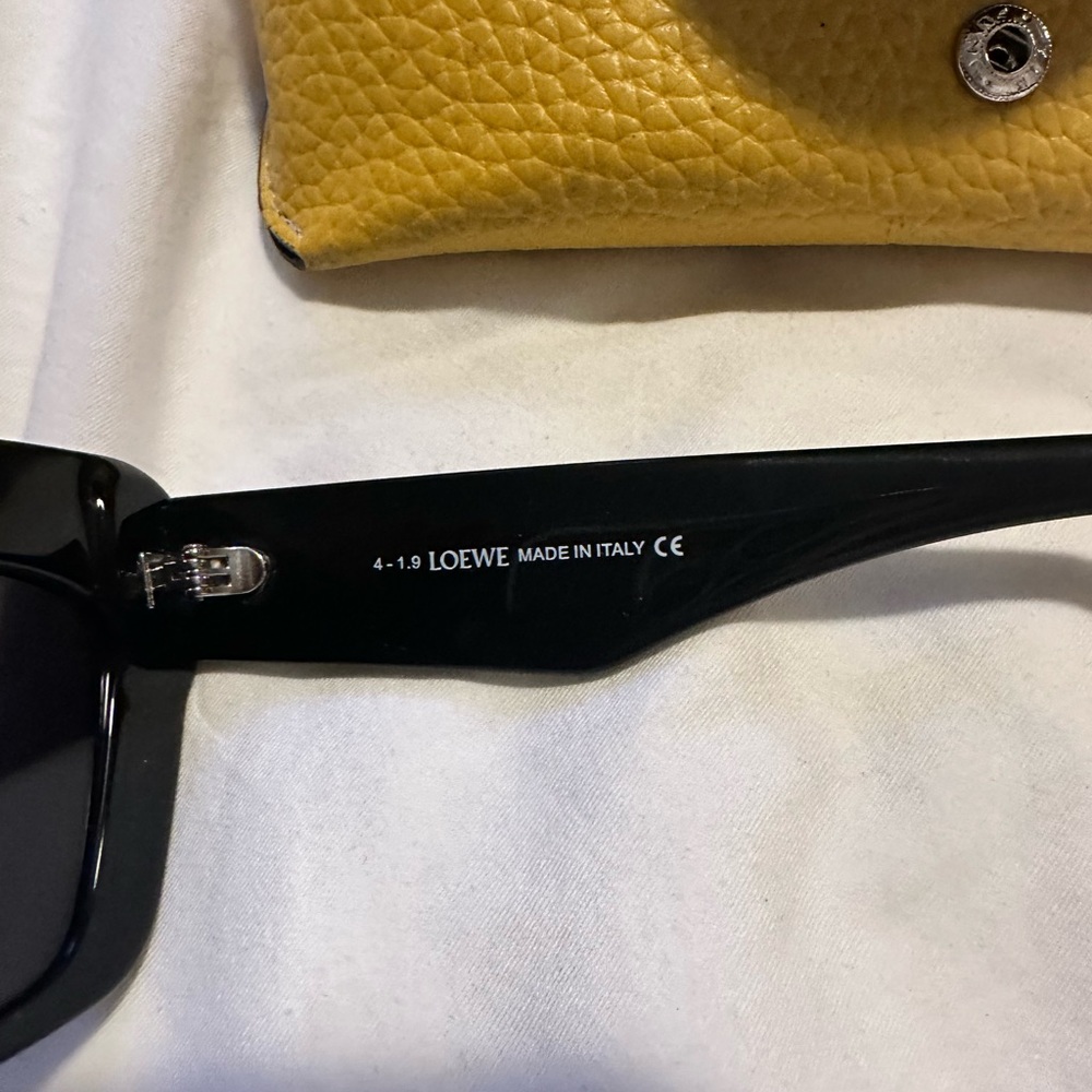 Sunglasses - Picture 2 of 3